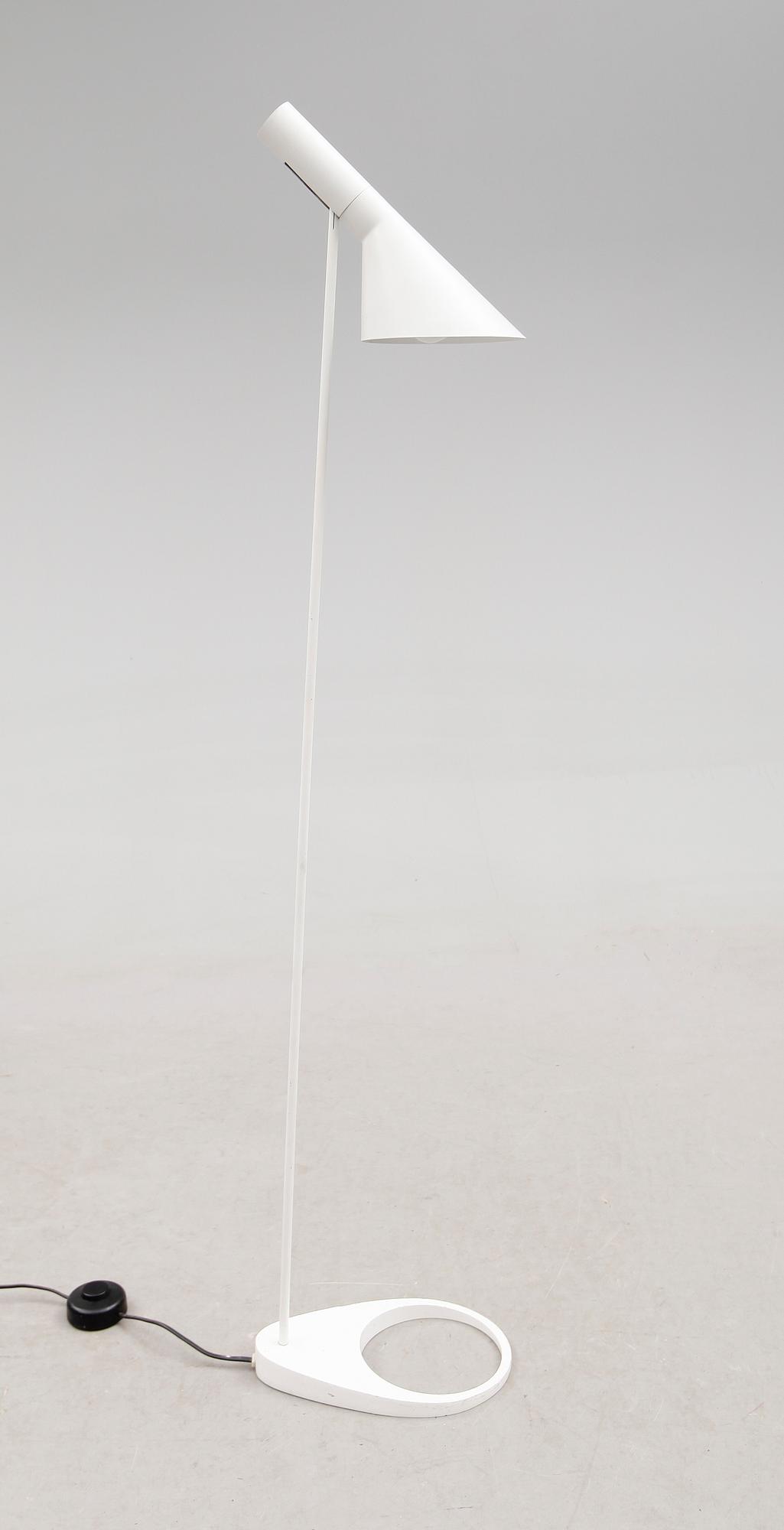 GOLVLAMPA, "AJ", Arne Jacobsen, Louis Poulsen, 1900-talets senare del.
