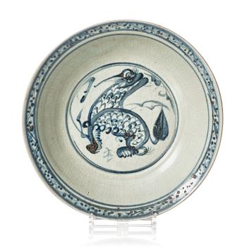 A blue and white Swatow dish, Ming dynasty (1368-1644).