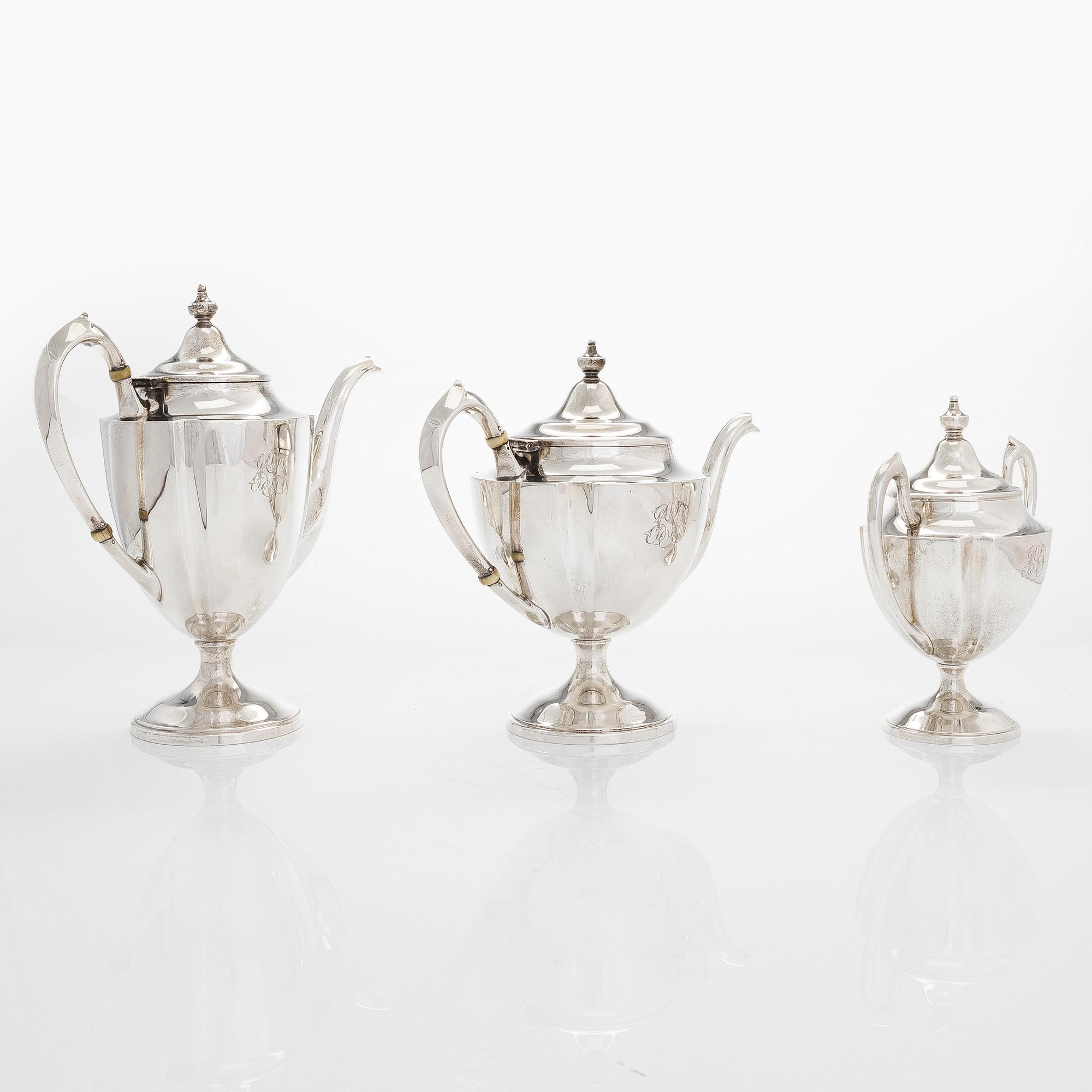 Kaffe- och teservis, 5 delar, silver, på försilvrad bricka, USA, sannolikt 1930-tal.