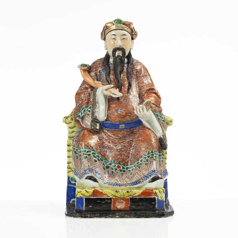 A Chinese porcelain figure, late Qing dynasty / around 1900.