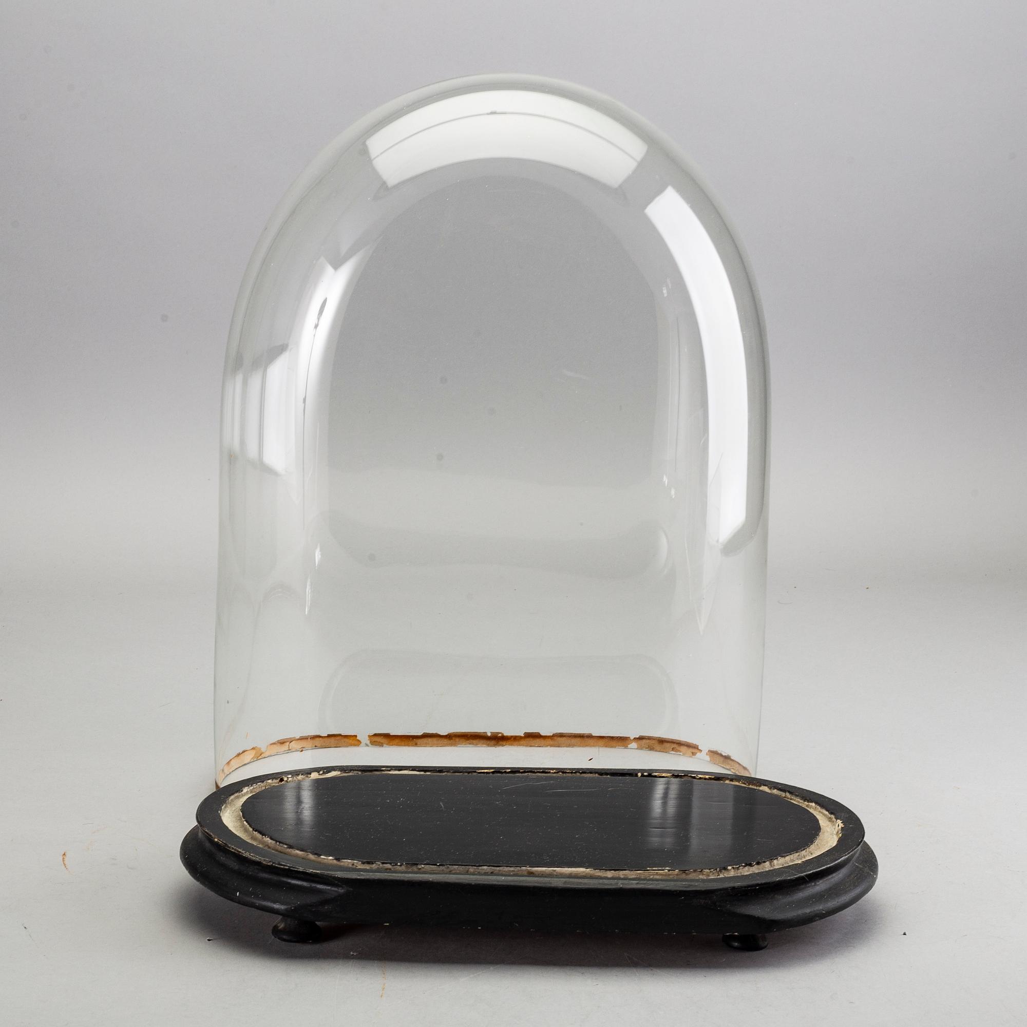 GLASHUV MED SOCKEL, omkring 1900.