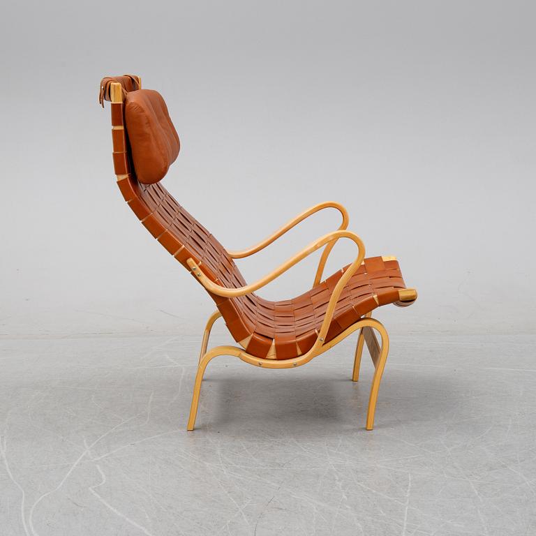 Bruno Mathsson, fåtölj, "Pernilla", Dux.