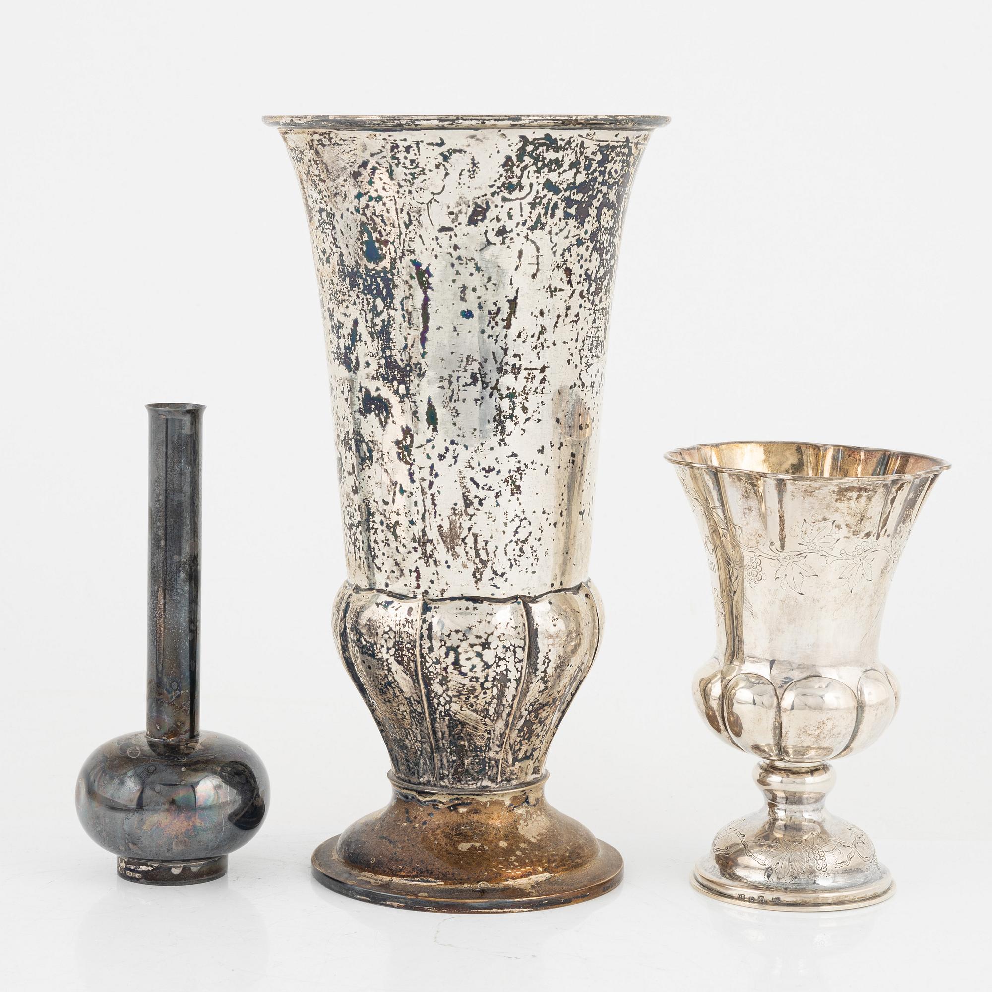 Silverföremål, 26 st, bland annat fat, GAB Guldsmedsaktiebolaget Stockholm, 1950.