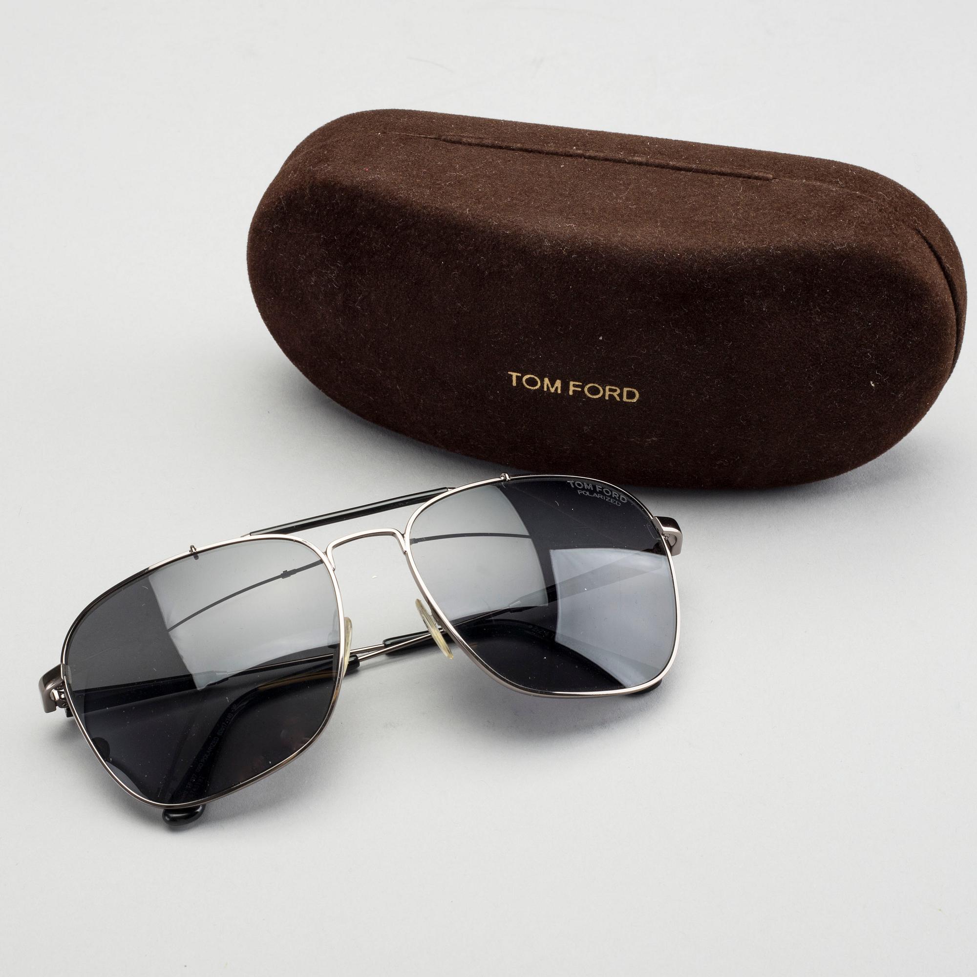 TOM FORD SUNGLASSES.