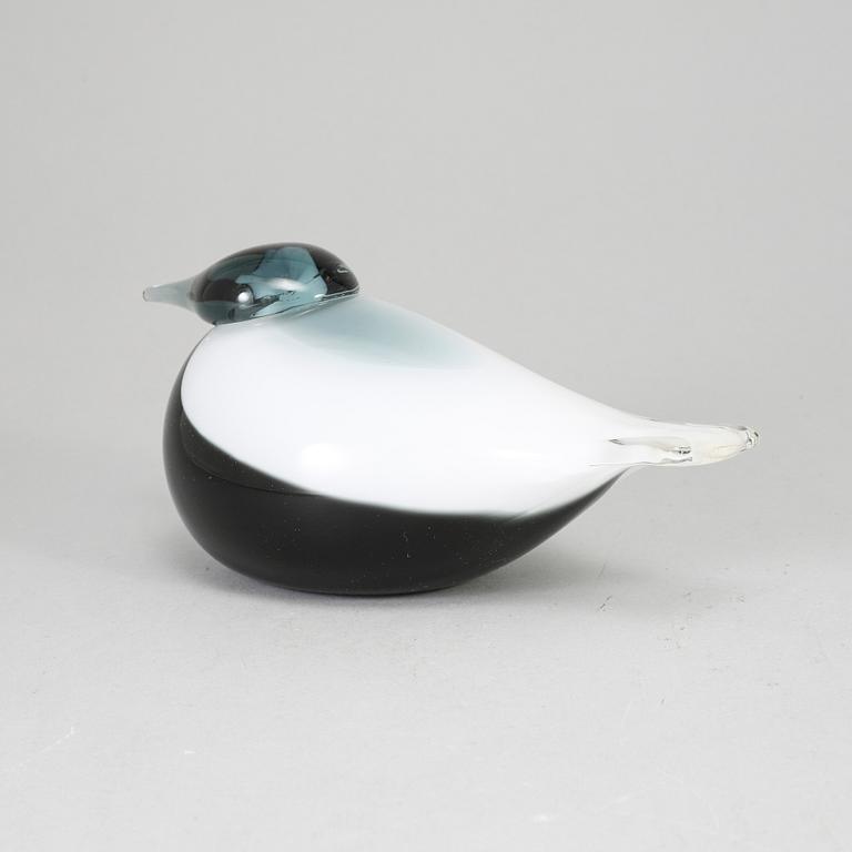 OIVA TOIKKA, a glass bird, Smew (Uivelo) 2002–2006, signed O. Toikka Nuutajärvi.