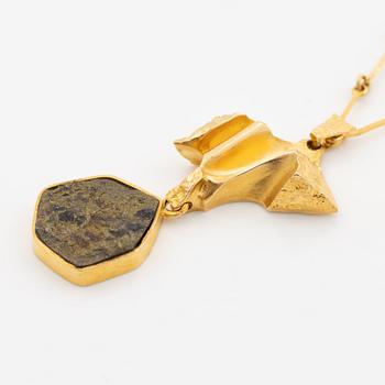 Björn Weckström, necklace "Joik" 18K gold with copper ore, Lapponia 1976.