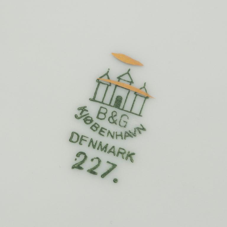 MATSERVIS, ca 90 delar, porslin, "Blå Måsen", Bing o Gröndahl.