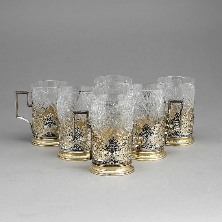 GLAS, 6 st, sannolikt Ryssland, omkring 1900-talets mitt. Silver och glas.