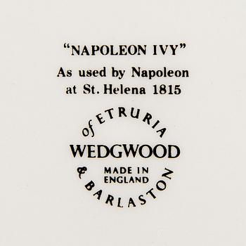 SERVIS, ca 144 delar, porslin, "Napoleon Ivy" Wedgwood 1900-talets senare hälft.