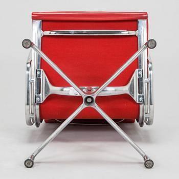 Charles & Ray Eames, työtuoli, 'Soft Pad Chair EA217', Vitra.
