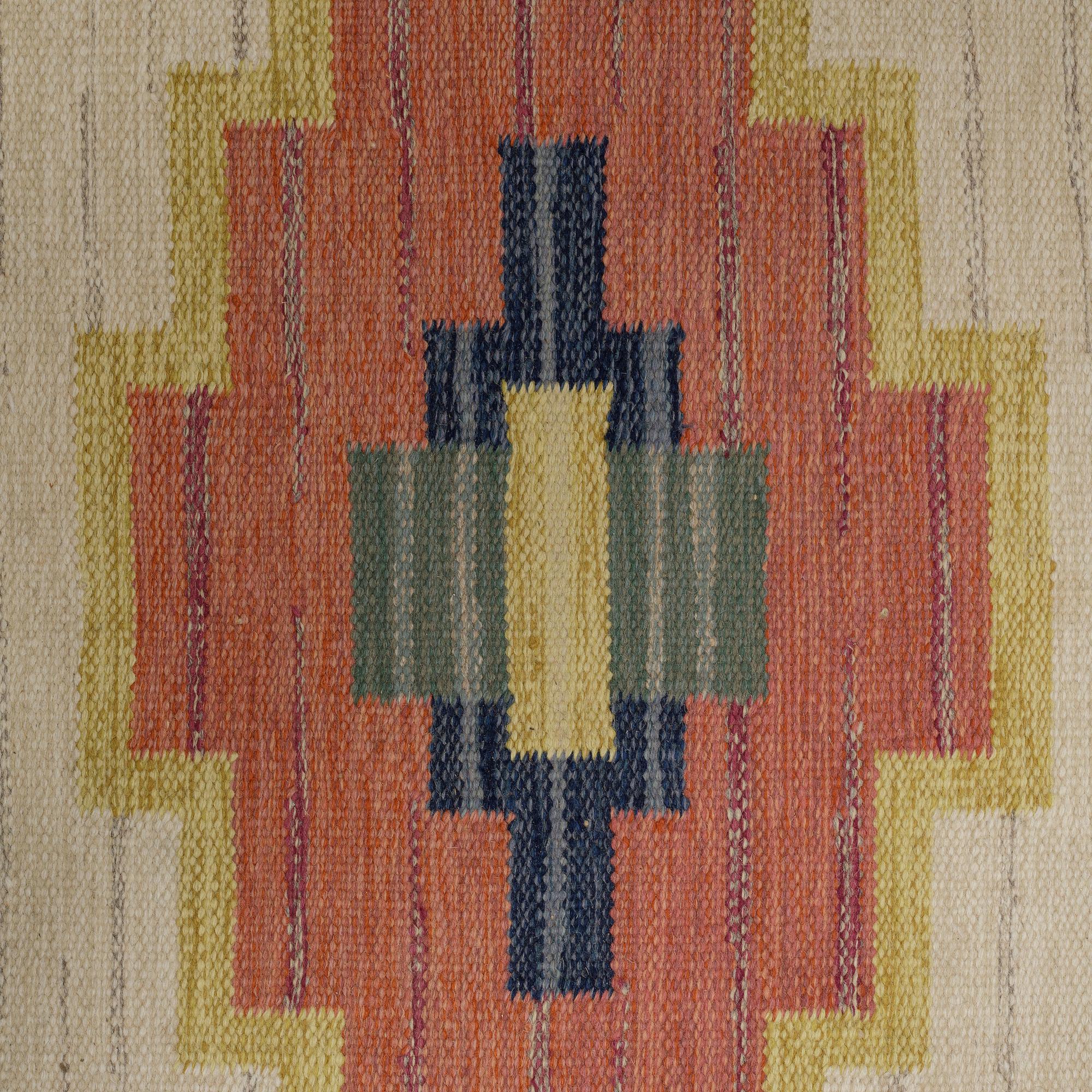A carpet, flat weave, ca 239-241 x 166,5-168 cm, signed GK. Sweden around 1960.