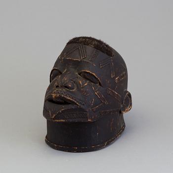 HJÄLMMASK, Makonde, Tanzania, 1900-talets första hälft.