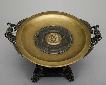 TAZZA, brons och onyx. Empirestil, 1800-talets slut.