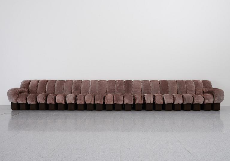 Ueli Berger, Eleanora Peduzzi-Riva och Heinz Ulrich, a "DS-600" "Non-Stop" sofa for De Sede, Switzerland, 1970's.