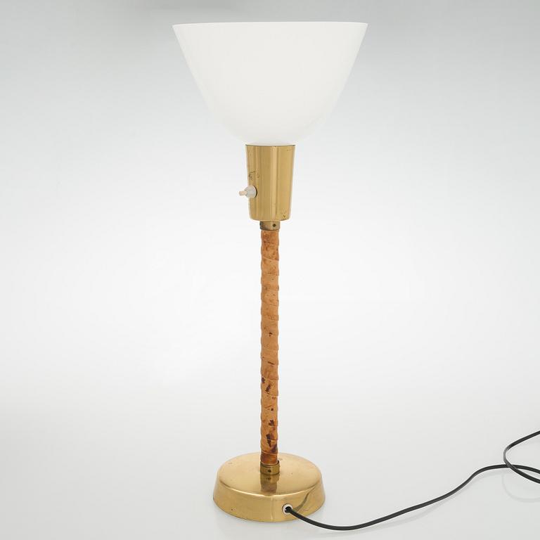 Lisa Johansson-Pape, pöytävalaisin, malli 940-025 Stockmann Orno, 1900-luvun puoliväli.