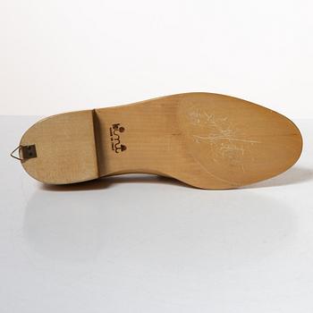 Alphonso Bini, shoes, a pair, wood, trompe l'œil, Florence, Italy, 1980s.