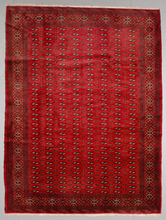 MATTA, Turkmen, ca 285 x 215 cm.