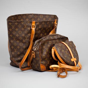 VÄSKOR, 3 st. Louis Vuitton.