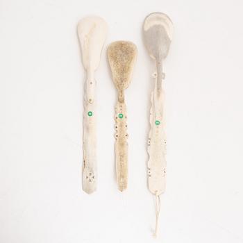 Three reindeer horn spoons by Erik Knutsson Sunna, before 1965, signed.