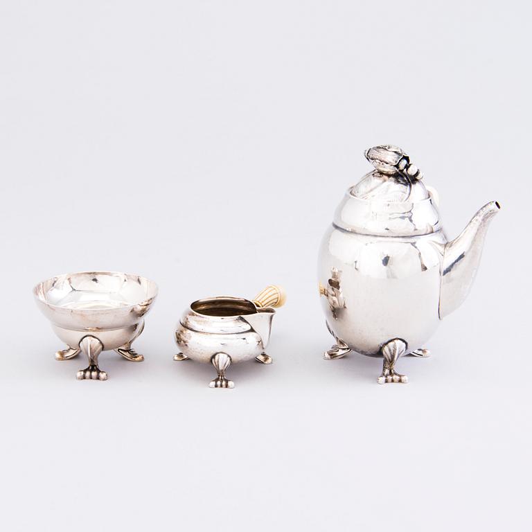 GEORG JENSEN, miniatyyri kahviastiasto, 3 osaa, "Magnolia/Blossom", Kööpenhamina 1933-44.