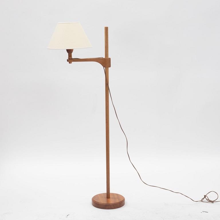 Carl Malmsten, a pair of 'Staken' floor lamps, Sweden, second half of the 20th century.