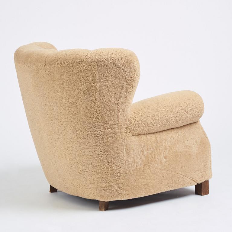 Fritz Hansen, an easy chair, 'model 1518', Denmark 1940s.