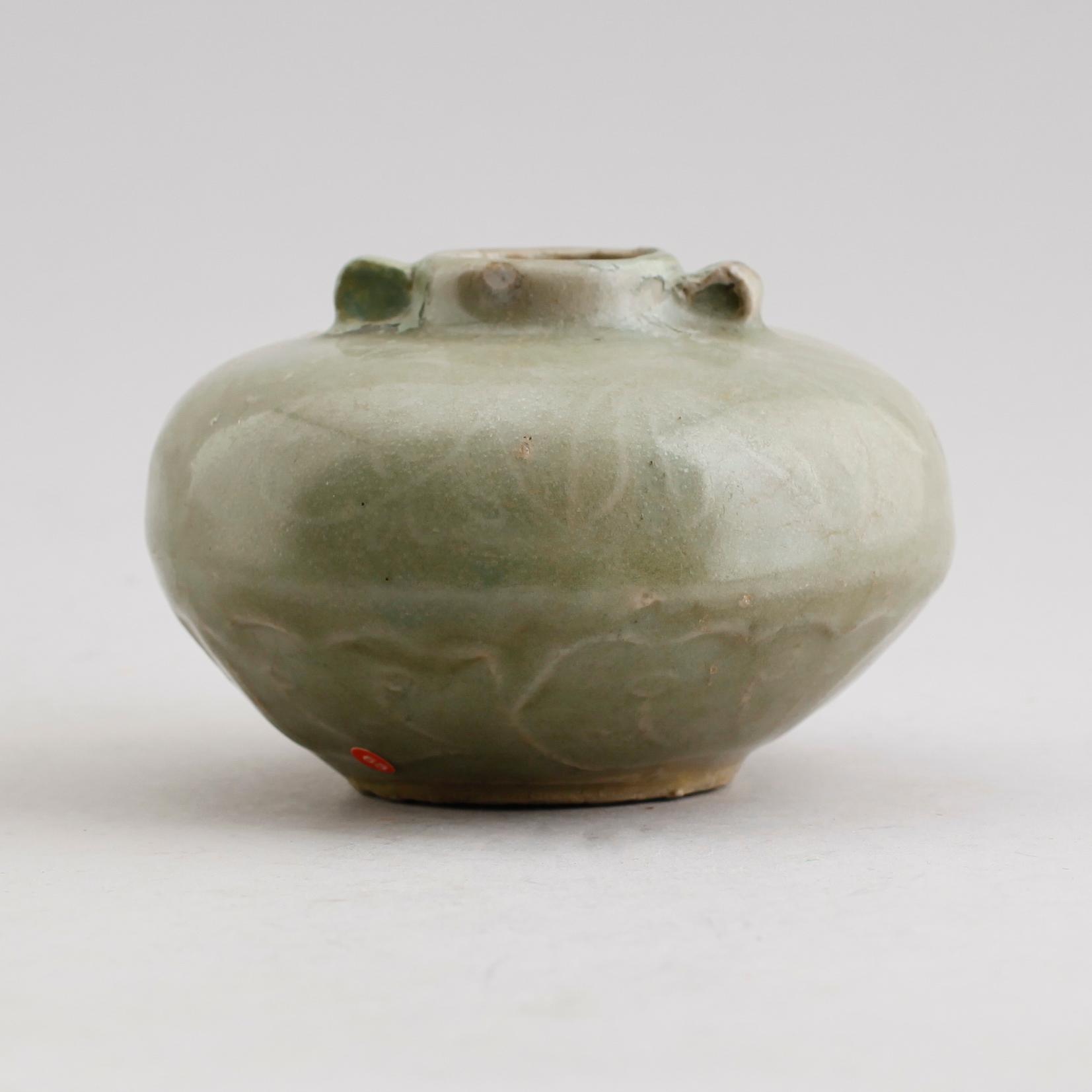 KRUS, lergods, troligen Vietnam, Ming.