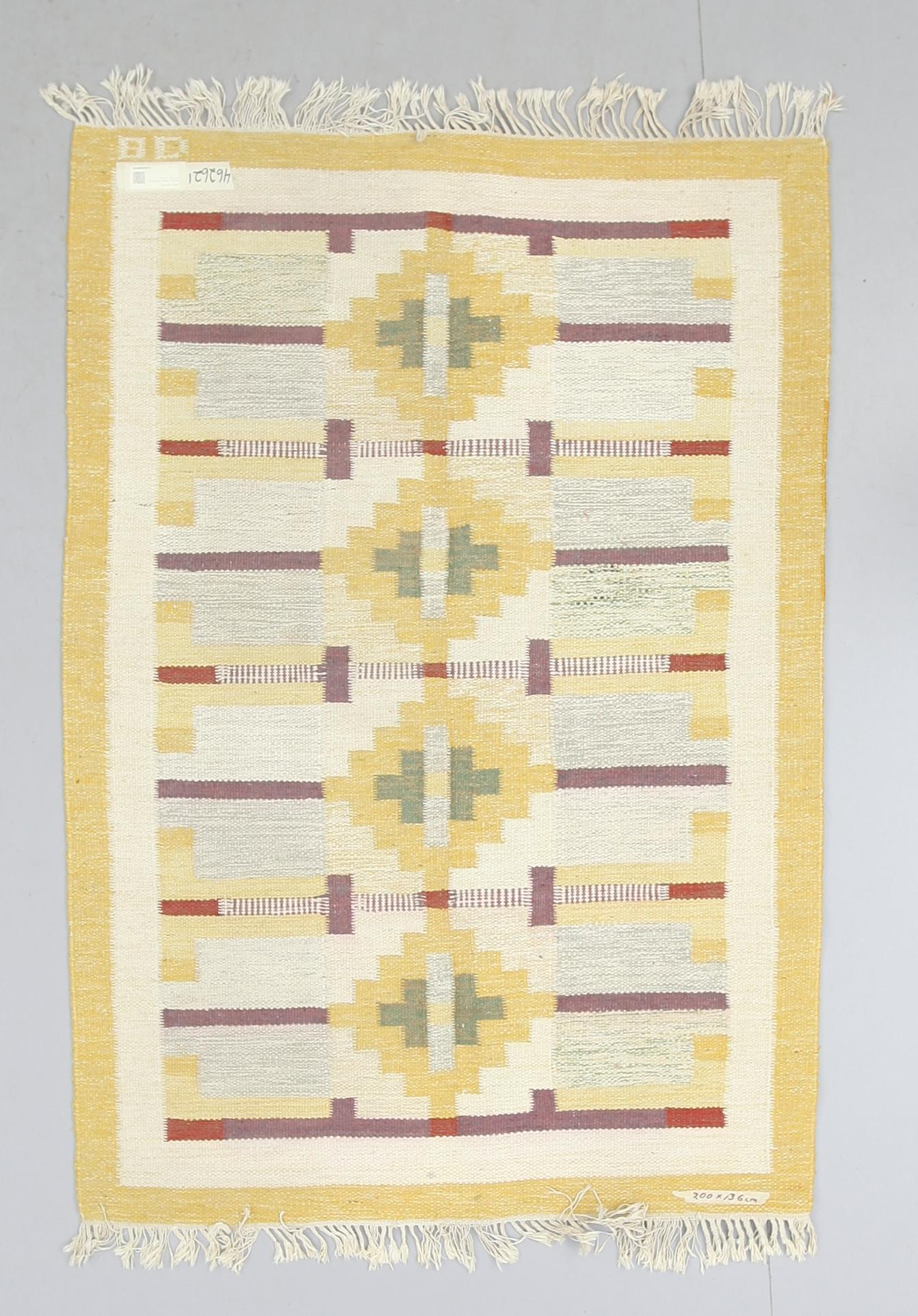 MATTA, rölakan, monogram BD. 200 x 136 cm.