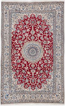 Carpet, Nain, approx. 240 x 148 cm.