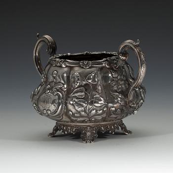 SOCKERSKÅL, silver, London 1836. Vikt 404,3 g.