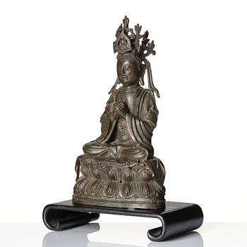 Guanyin, brons. Mingdynastin (1368-1644).