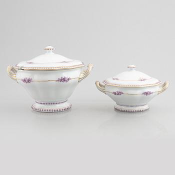 Matservis, 100 delar, Rosenthal, med monogram.