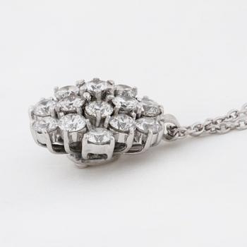 A brilliant cut diamod pendant from Milano, Italy.