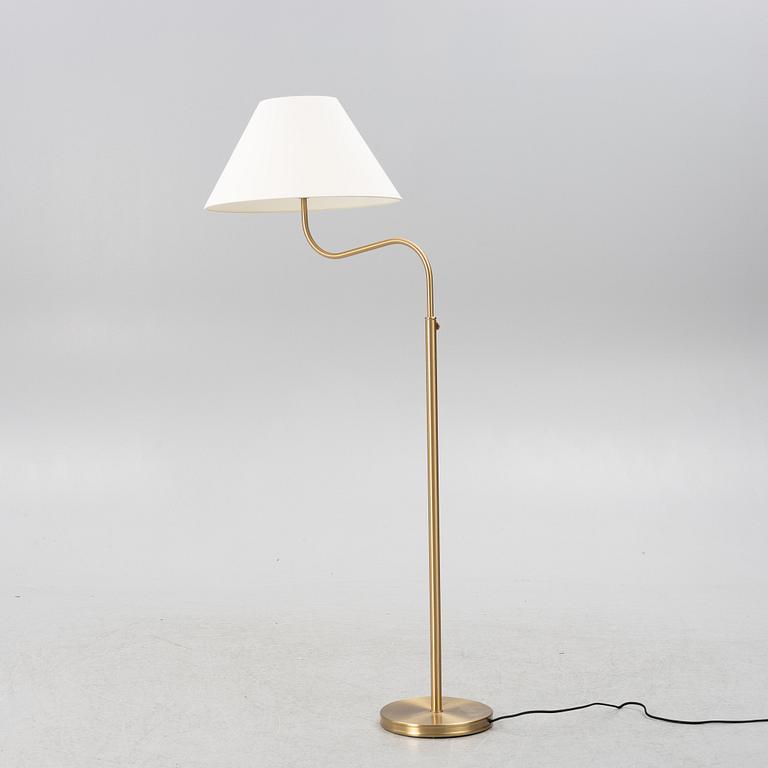 Josef Frank, golvlampa, modell 2368, Firma Svenskt Tenn.