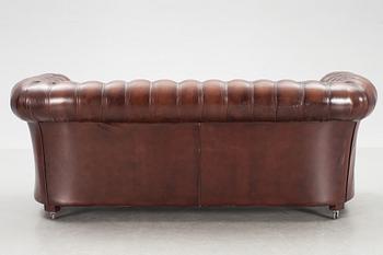 SOFFA, Chesterfield-modell, 1900-talets andra hälft.