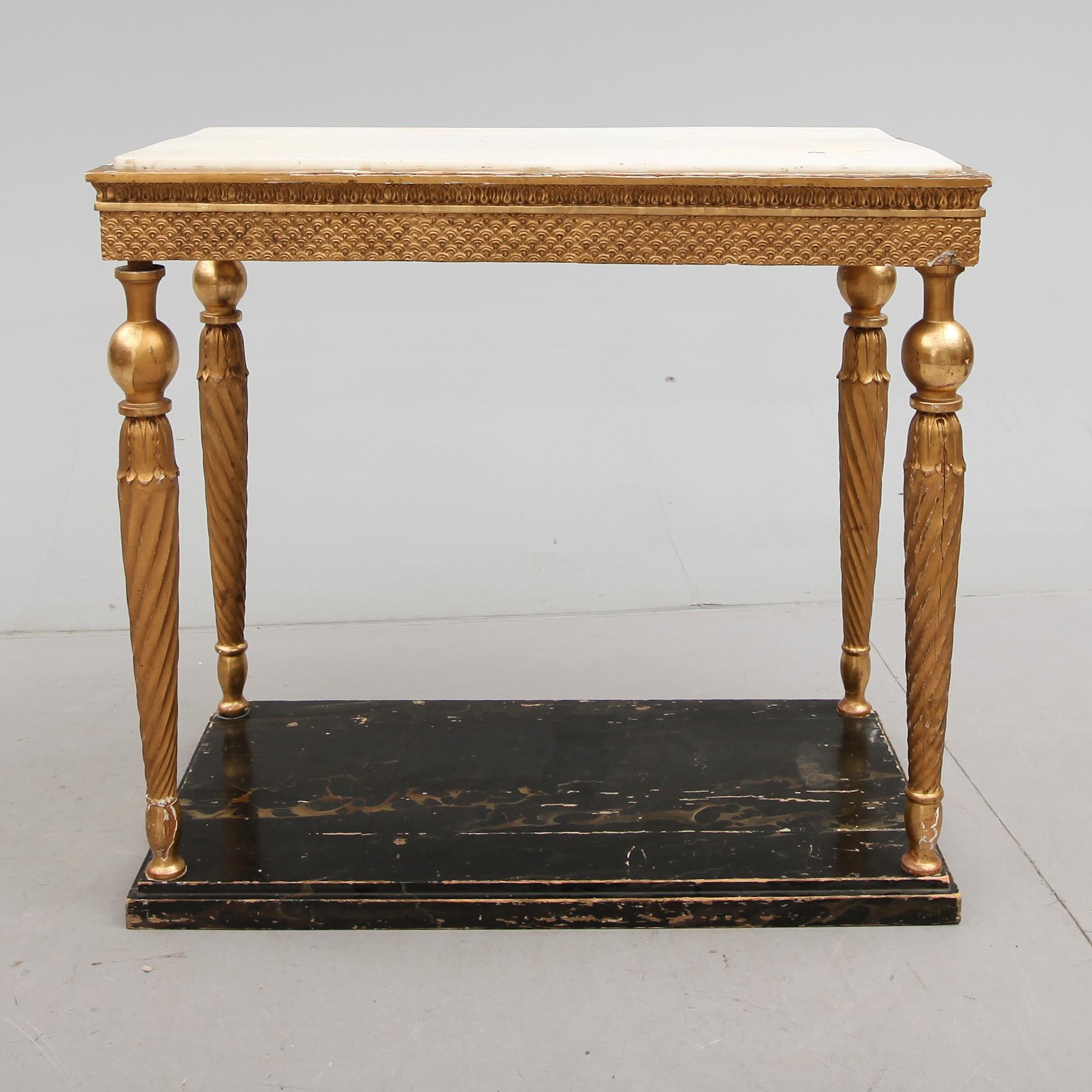KONSOLBORD, sengustavianskt, omkring år 1800.