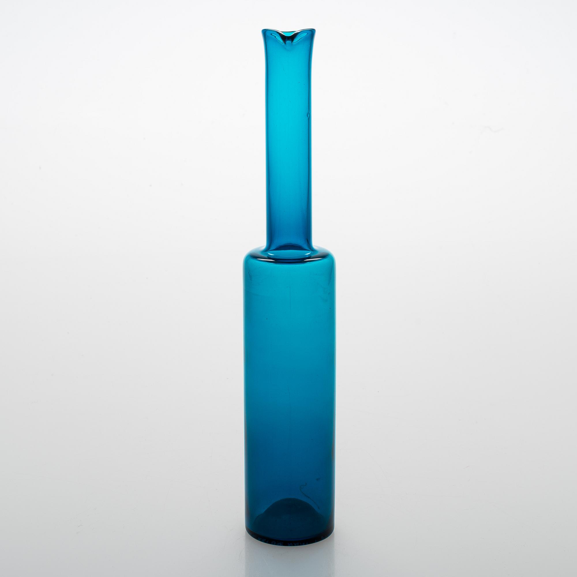 Nanny Still, A glass bottle, model 1734, signed Nanny Still Riihimäen Lasi O.Y.