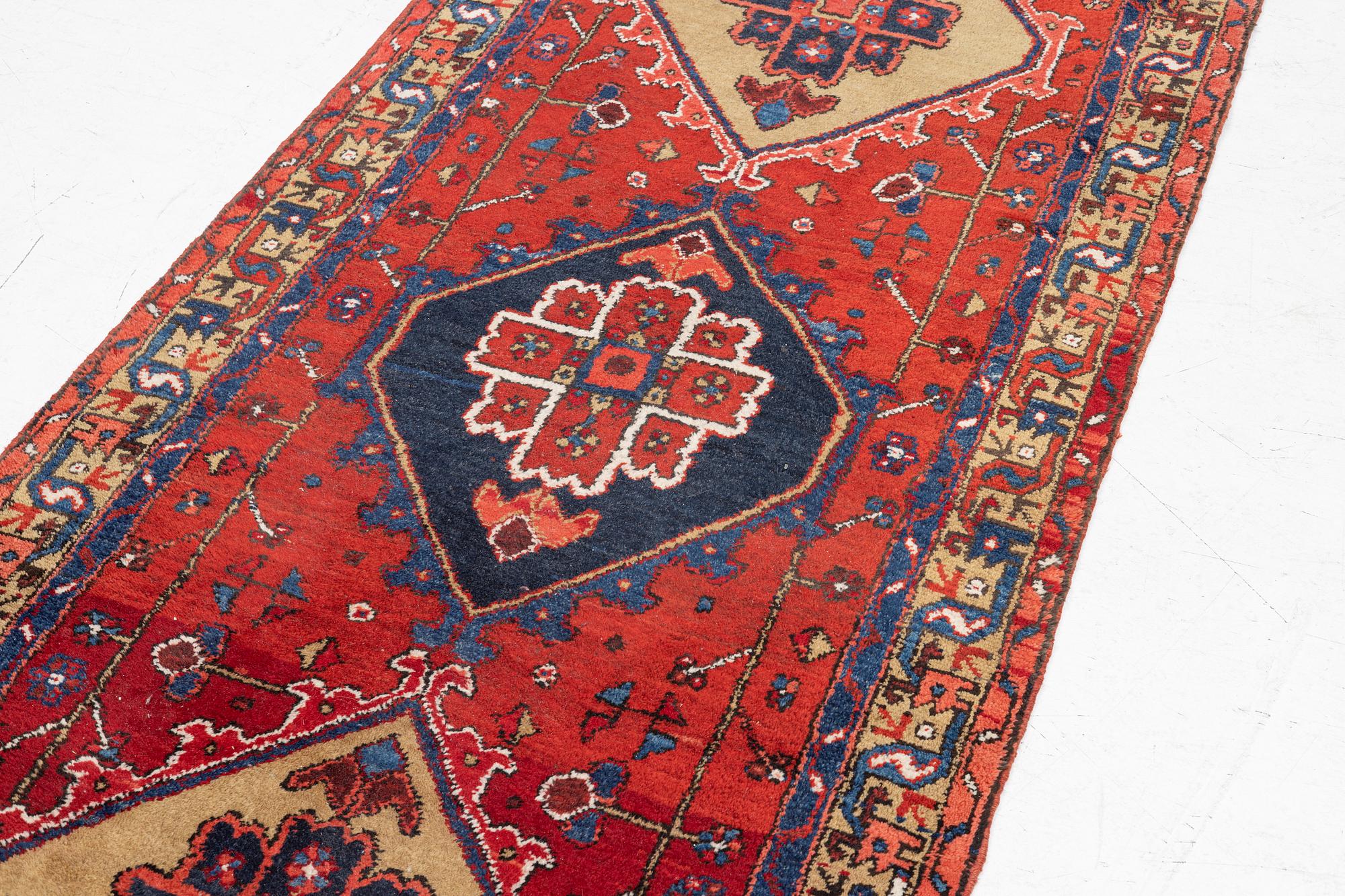 Gallerimatta, Old Nordvästpersisk, ca 330 x 97 cm.