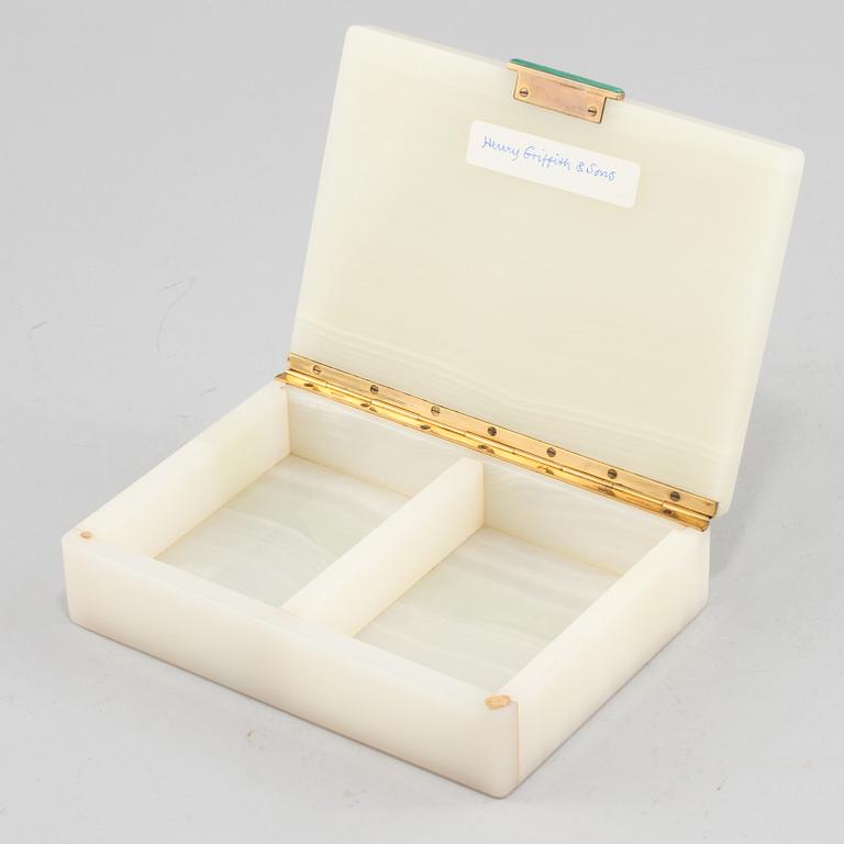 SMYCKESKRIN, alabaster, art déco, troligen Henry Griffith & Sons, England, 1930-tal.