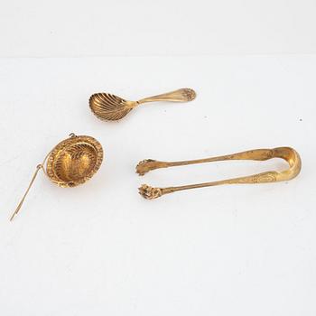 Philippe Berthier, skedar, 13 st, sockertång och tesil, förgyllt silver, Paris, Frankrike, 1841-51.