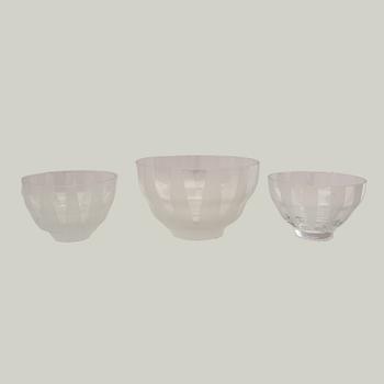Berit Johansson, bowls 3 pcs, one of which is signed.