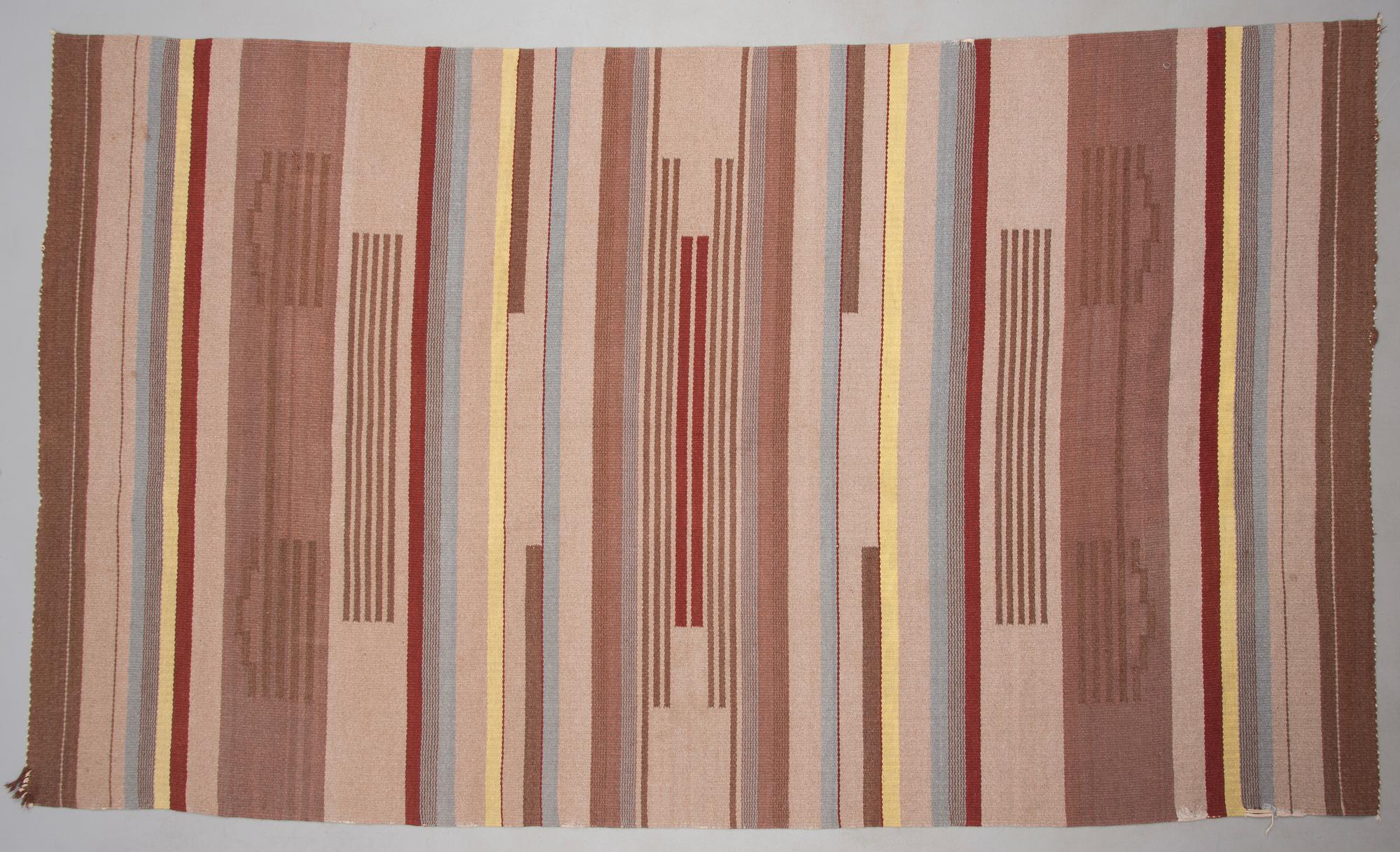 MATTA, funkis, 1930-tal. Ca 180 x 310 cm.