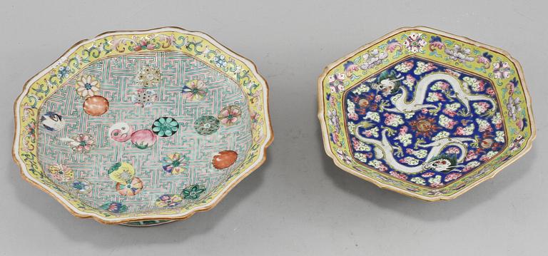 FAT, 2 st, porslin, Kina, omkring sekelskiftet 1900.