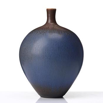 Berndt Friberg, a stoneware vase, Gustavsberg studio, Sweden 1978.