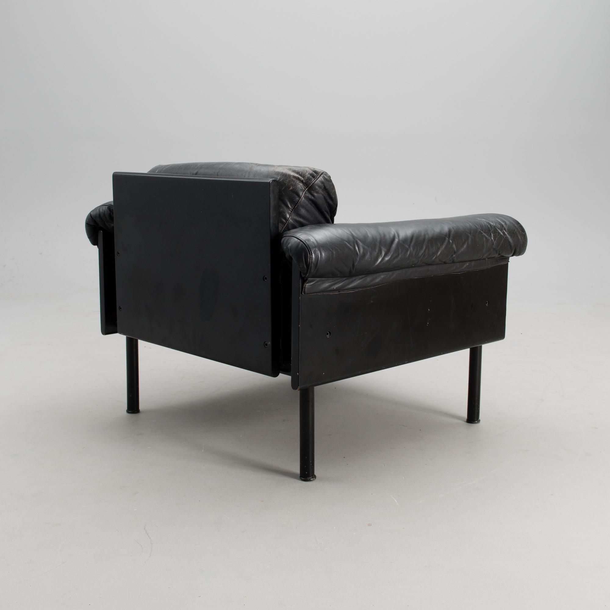 YRJÖ KUKKAPURO, sohva ja nojatuolipari, "Ateljee" 1900-luvun loppu.