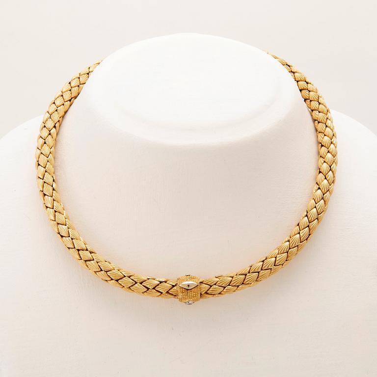 An 18K white and yellow gold "Stretch" necklace by Chimento Vicenza Italy.
