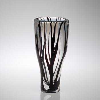 A Vicke Lindstrand glass vase, 'Tree in fog', Kosta 1950's.