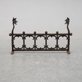 Brasställ, jugend, av  Johan Andersson, Ystad, 1900-talets början.