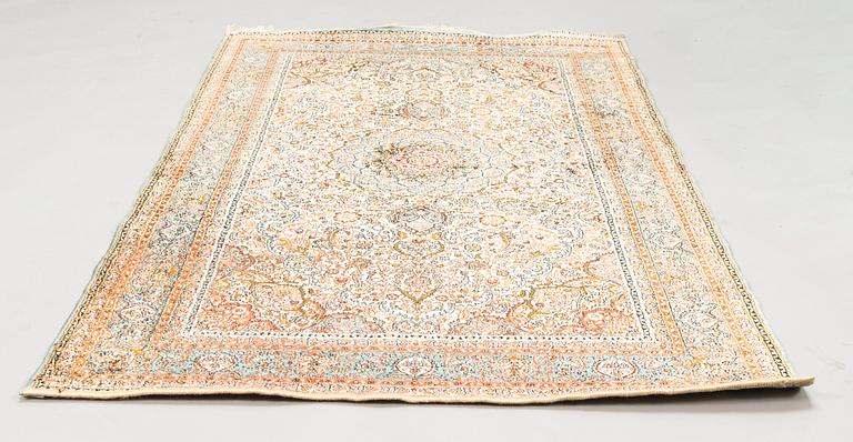 A rug, Oriental, silk, Ca. 151x95 cm.