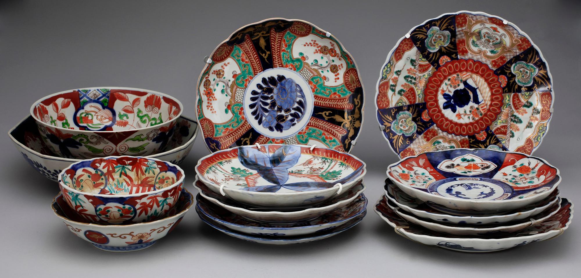 PARTI PORSLIN, 14 delar, Meiji, omkring 1900.